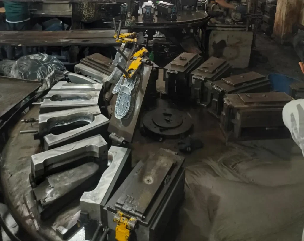 Rotary sole injection molding line
