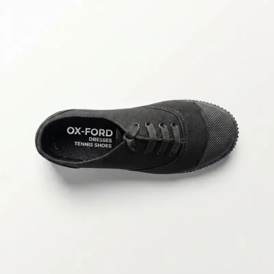 black school tennis shoes